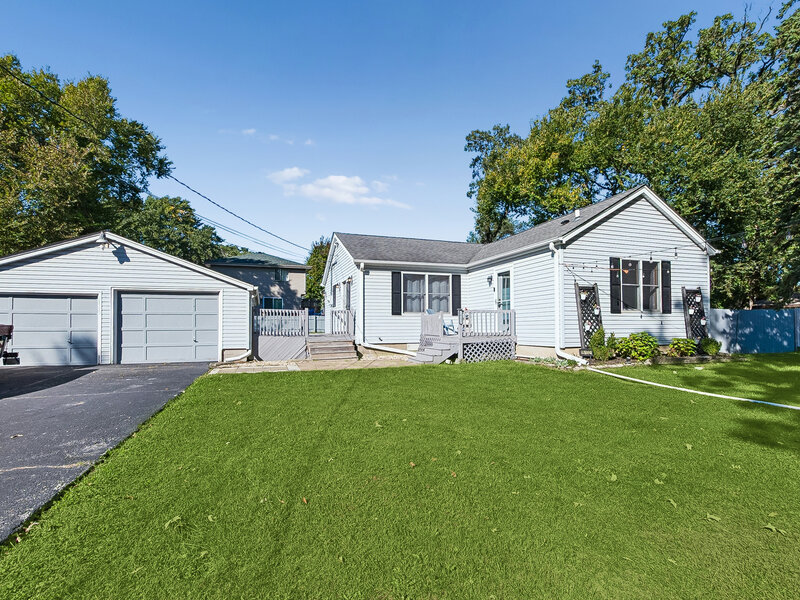 16132 Latrobe Avenue Oak Forest IL 60452