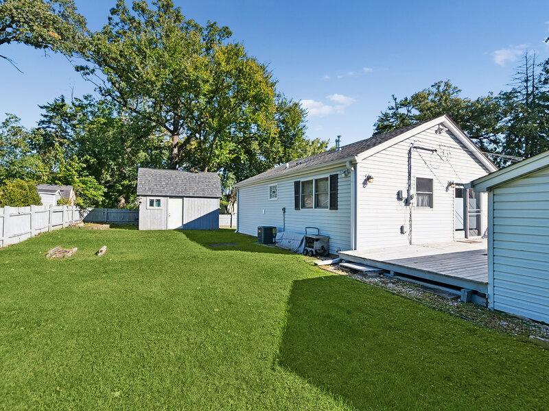 16132 Latrobe Avenue Oak Forest IL 60452