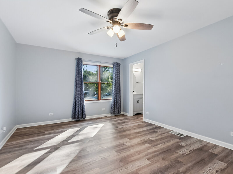 16132 Latrobe Avenue Oak Forest IL 60452