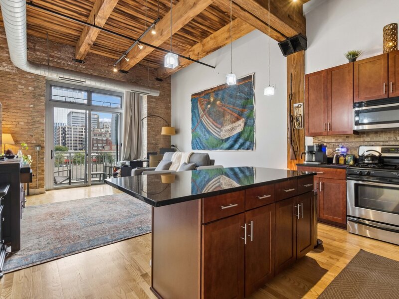 770 W Gladys Avenue Chicago IL 60661