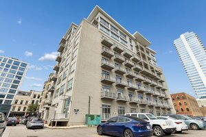 Photo of 770 W Gladys Avenue Chicago IL 60661 Unit 304