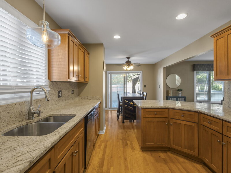 5828 W 90th Street Oak Lawn IL 60453