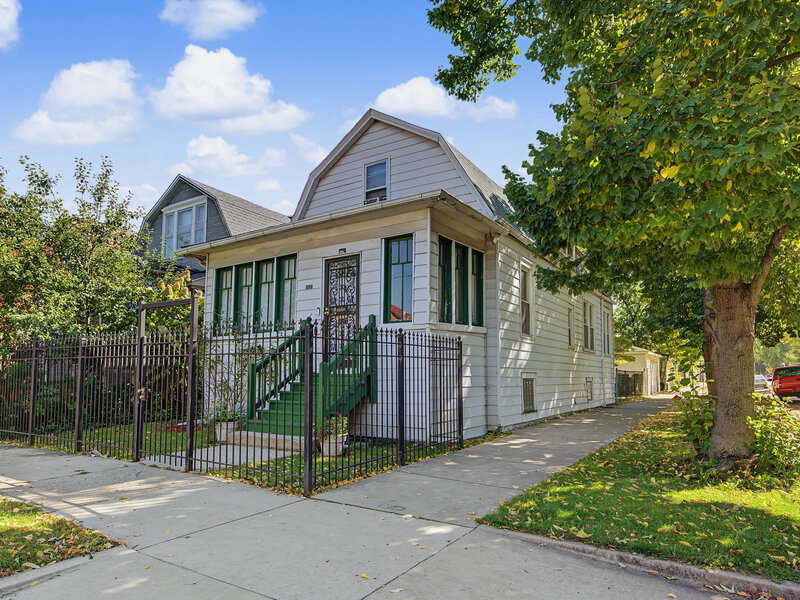 5057 W Superior Street Chicago IL 60644