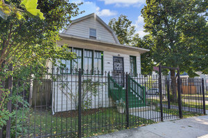 Photo of 5057 W Superior Street Chicago IL 60644