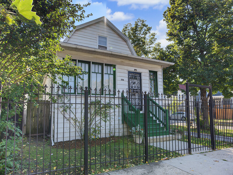 5057 W Superior Street Chicago IL 60644