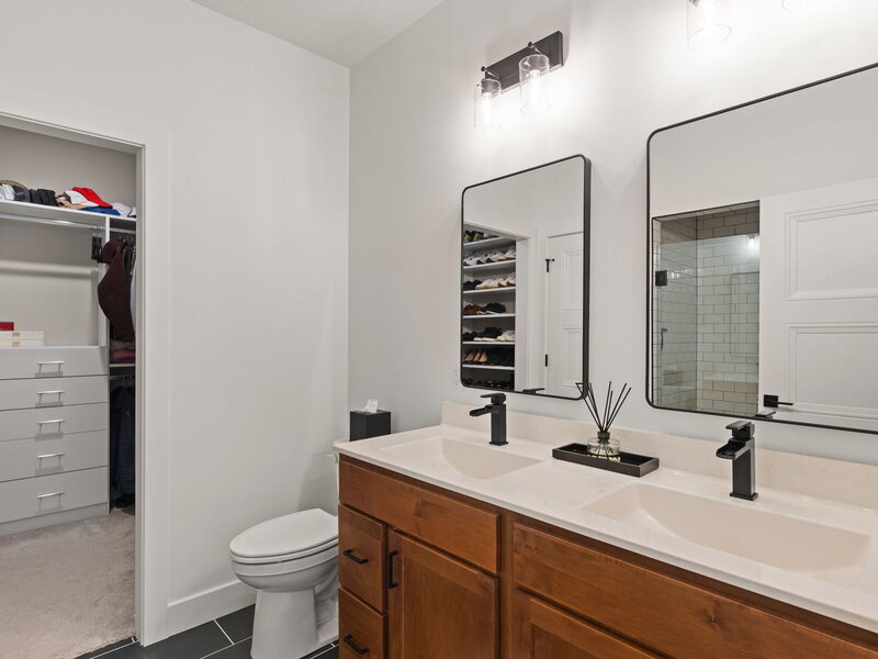 4915 Willow Circle Davenport IA 52806