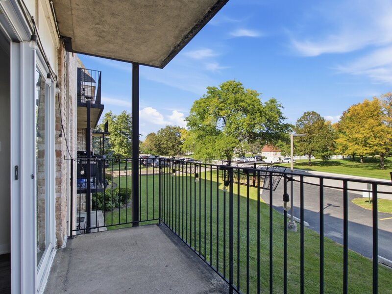 5201 Carriageway Drive Rolling Meadows IL 60008
