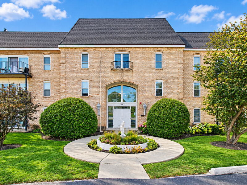 5201 Carriageway Drive Rolling Meadows IL 60008