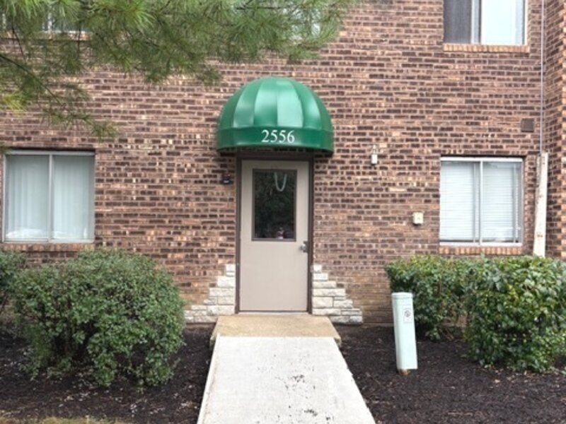 2556 Waterbury Drive Woodridge IL 60517