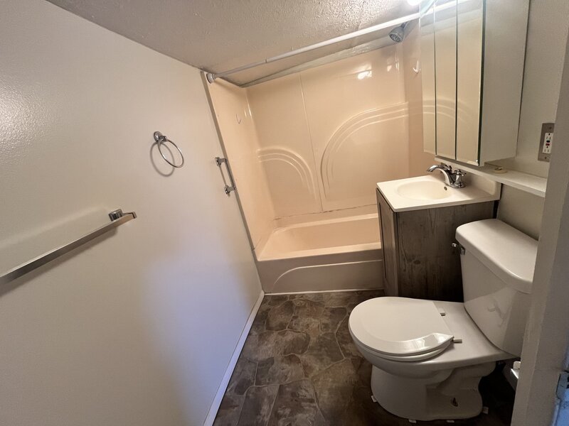 242 29th Avenue East Moline IL 61244