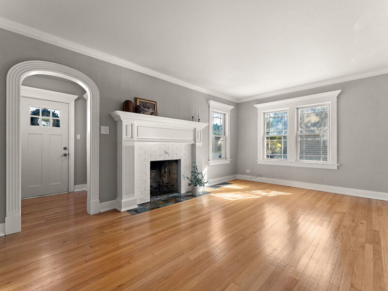18034 Burnham Avenue Lansing IL 60438