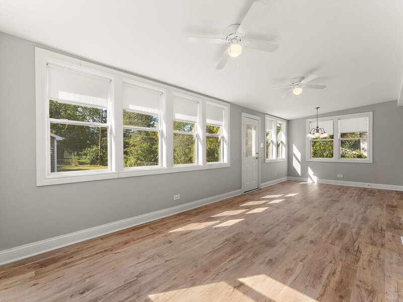 18034 Burnham Avenue Lansing IL 60438