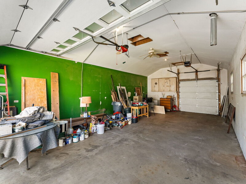 18034 Burnham Avenue Lansing IL 60438