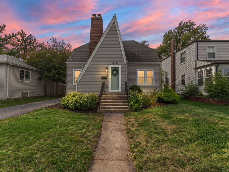 18034 Burnham Avenue Lansing IL 60438