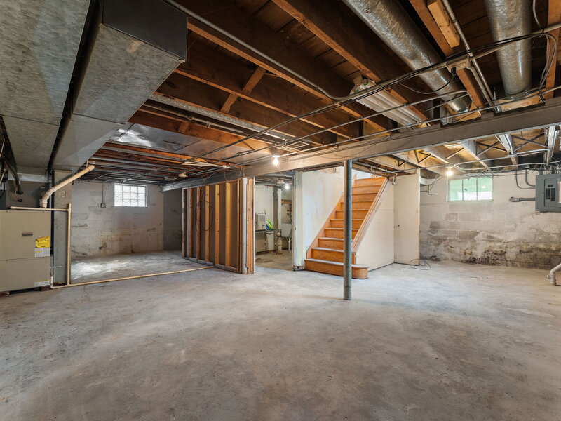 18034 Burnham Avenue Lansing IL 60438