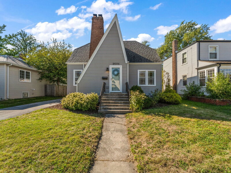 18034 Burnham Avenue Lansing IL 60438