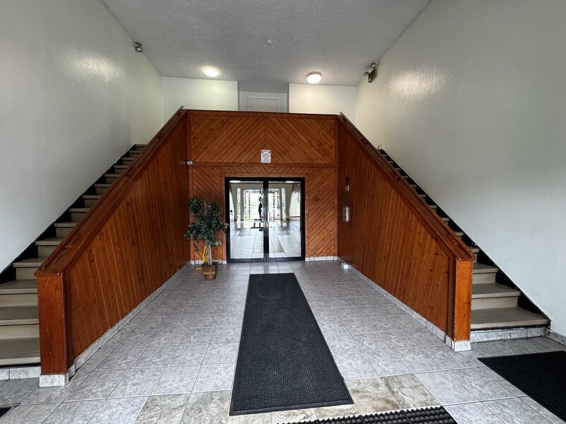 860 E Old Willow Road Prospect Heights IL 60070
