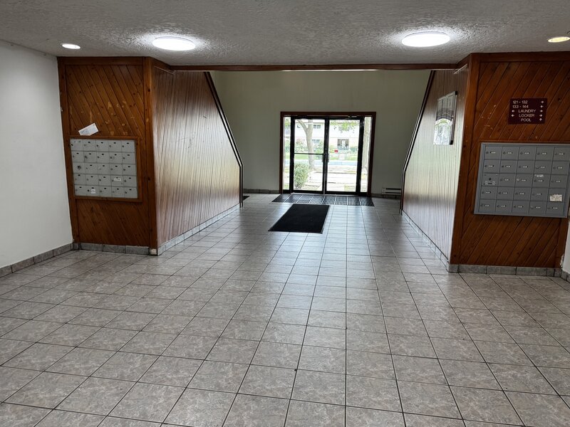 860 E Old Willow Road Prospect Heights IL 60070