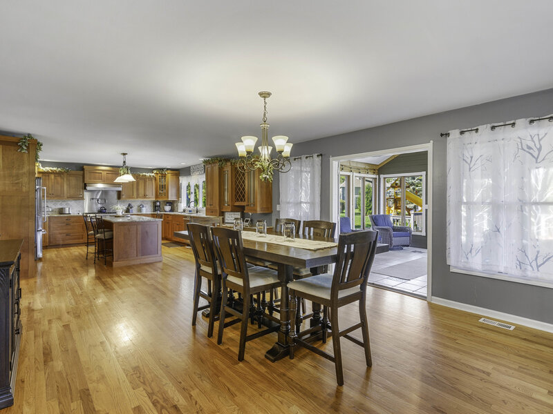205 Spruce Court Yorkville IL 60560