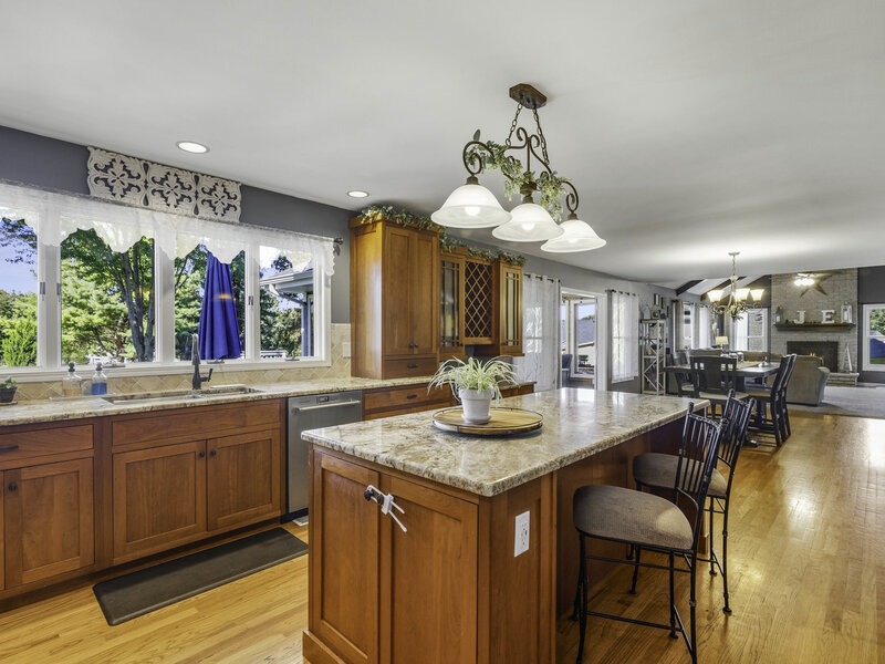 205 Spruce Court Yorkville IL 60560