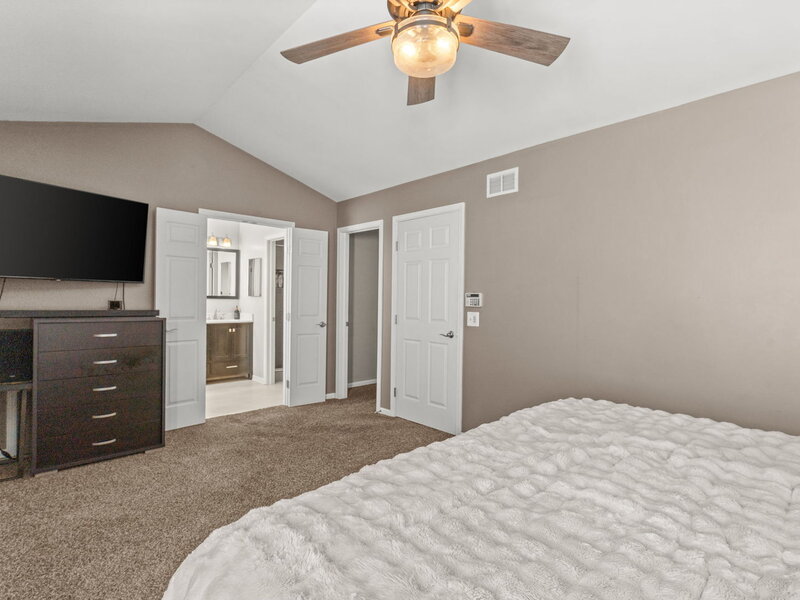 8206 Sierra Woods Court Carpentersville IL 60110