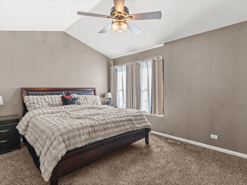 8206 Sierra Woods Court Carpentersville IL 60110