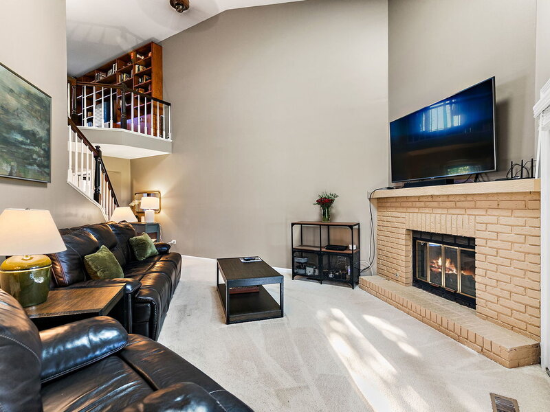 1606 Cypress Court Hoffman Estates IL 60169