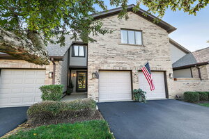 Photo of 1606 Cypress Court Hoffman Estates IL 60169