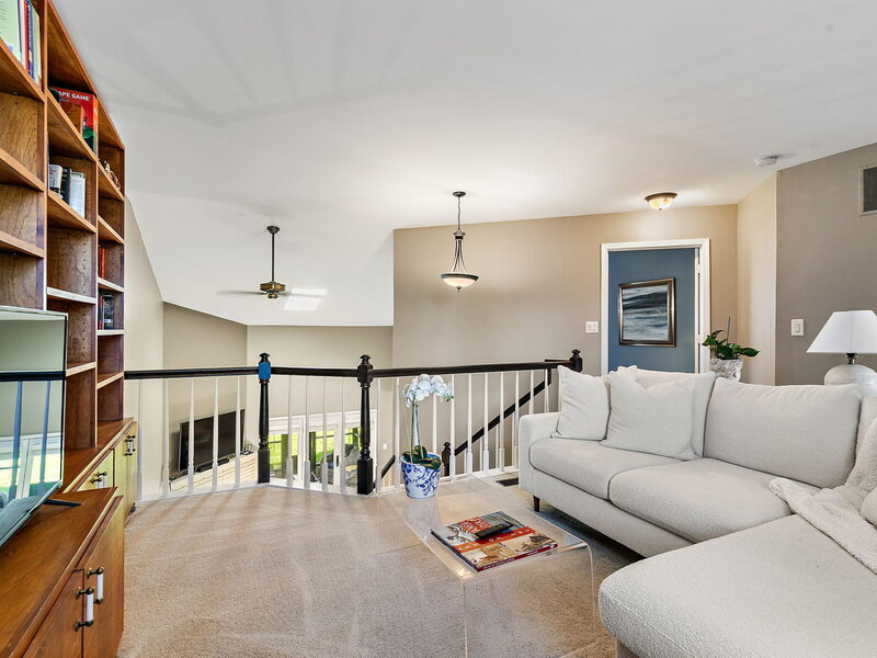 1606 Cypress Court Hoffman Estates IL 60169