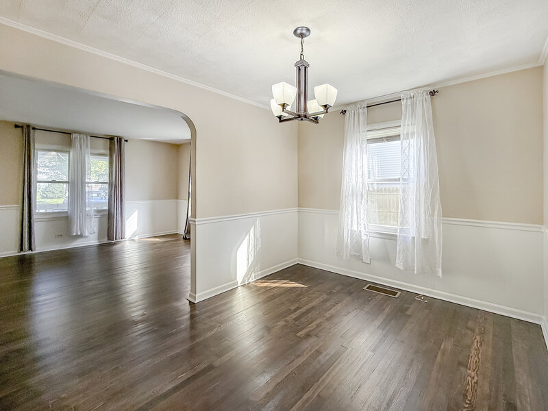 21 E Lyndale Avenue Northlake IL 60164