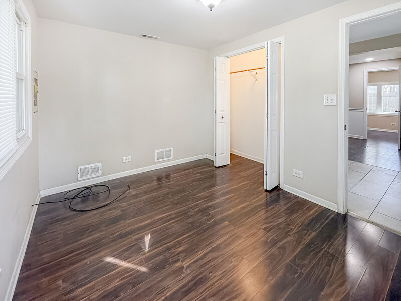 21 E Lyndale Avenue Northlake IL 60164