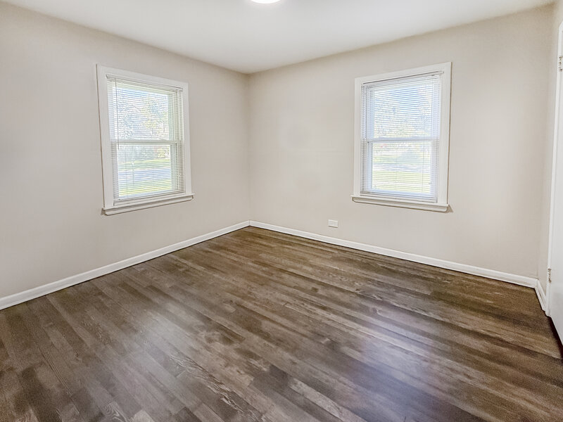 21 E Lyndale Avenue Northlake IL 60164