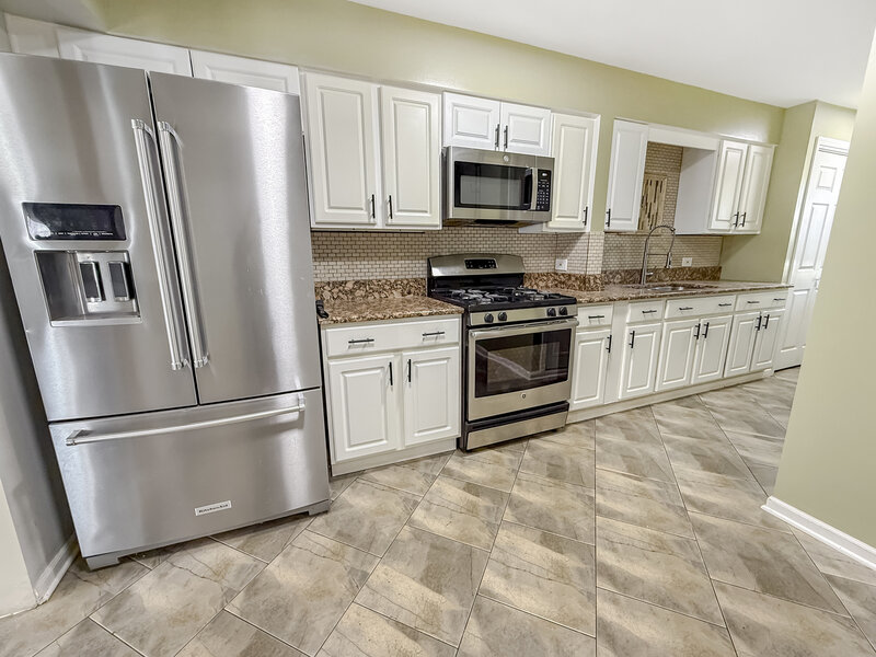 21 E Lyndale Avenue Northlake IL 60164