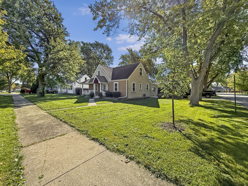 21 E Lyndale Avenue Northlake IL 60164