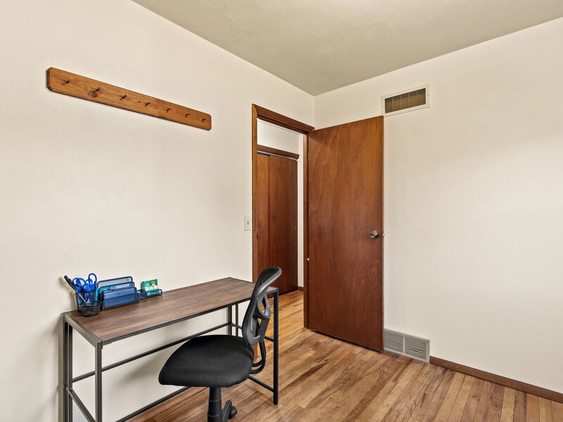 1828 E 32nd Street Davenport IA 52807