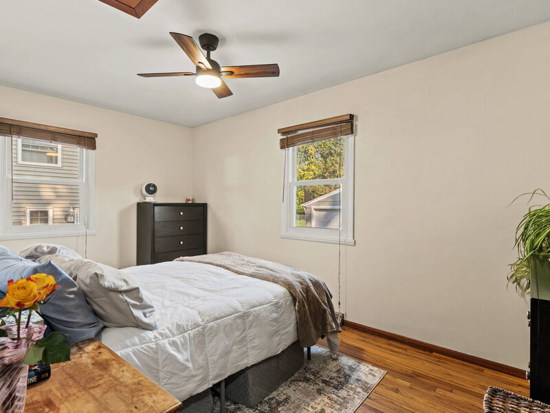 1828 E 32nd Street Davenport IA 52807