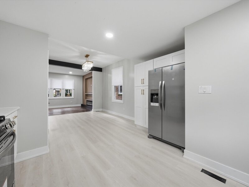 8506 S Euclid Avenue Chicago IL 60617