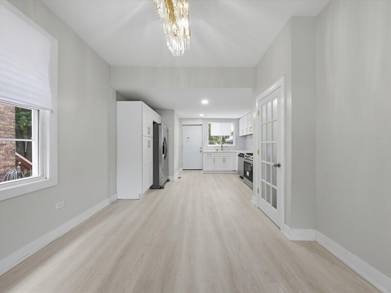 8506 S Euclid Avenue Chicago IL 60617