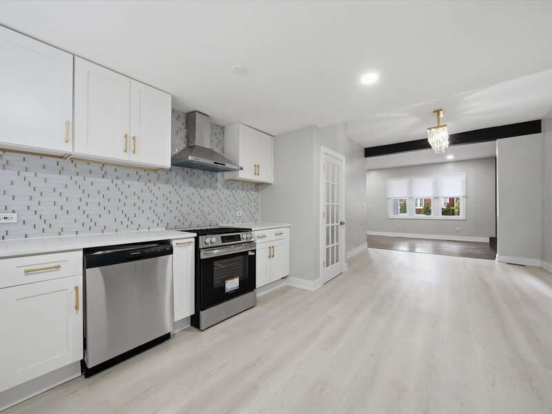 8506 S Euclid Avenue Chicago IL 60617