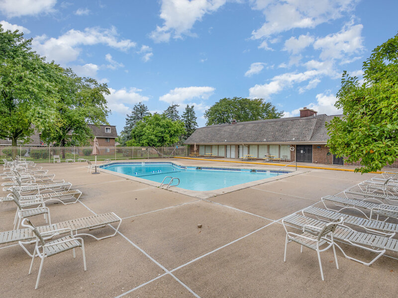 208 E Bailey Road Naperville IL 60565