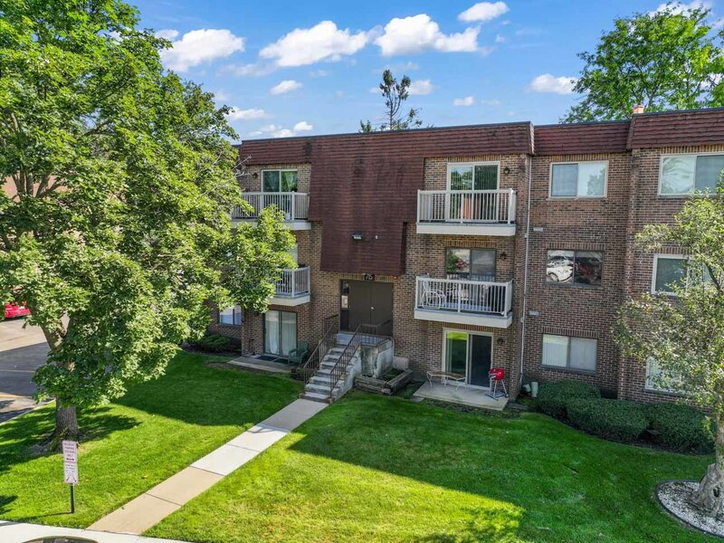 715 W Central Road Mount Prospect IL 60056