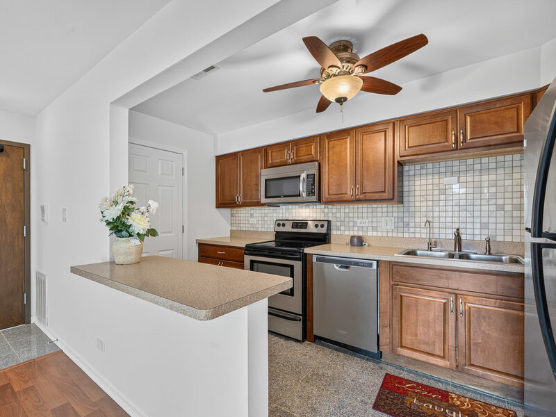 715 W Central Road Mount Prospect IL 60056