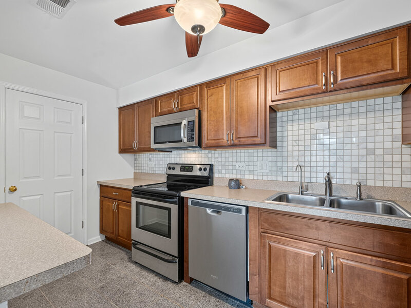 715 W Central Road Mount Prospect IL 60056