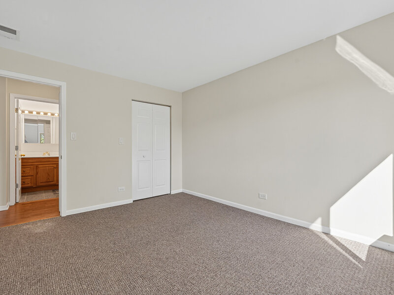 715 W Central Road Mount Prospect IL 60056
