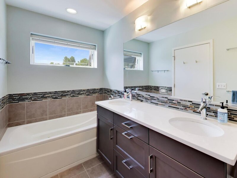 3735 N Wolcott Avenue Chicago IL 60613