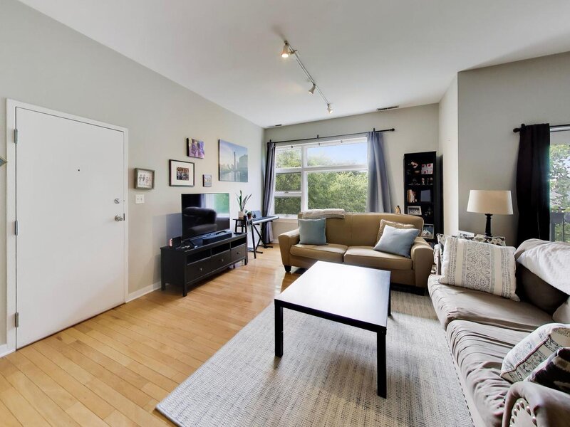 3735 N Wolcott Avenue Chicago IL 60613