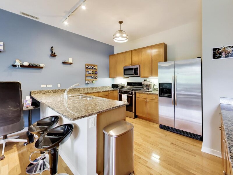 3735 N Wolcott Avenue Chicago IL 60613