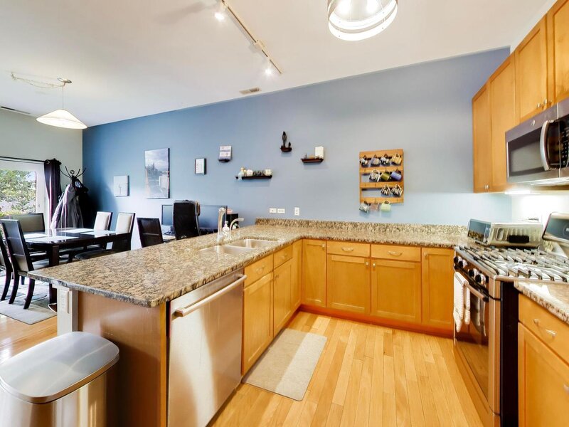 3735 N Wolcott Avenue Chicago IL 60613