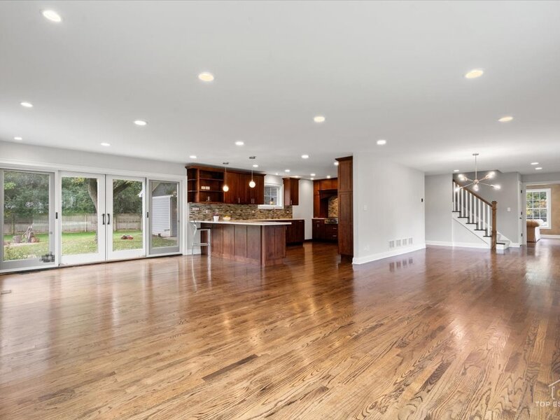 19 Big Oak Lane Riverwoods IL 60015