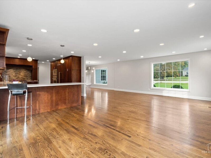19 Big Oak Lane Riverwoods IL 60015